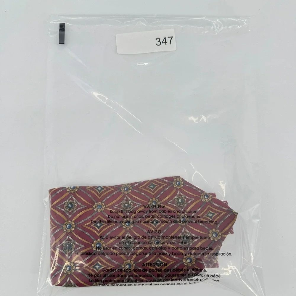 The Metropolitan Museum of Art Silk Necktie Floral Medallion‎ Burgundy
